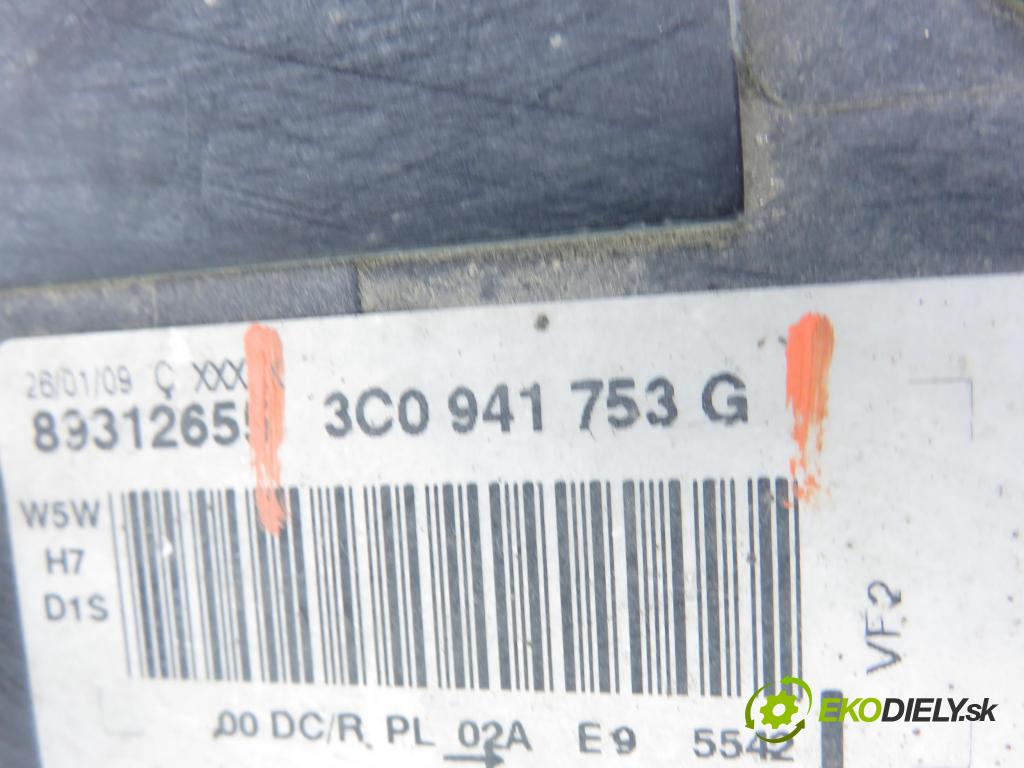 VW PASSAT B6 Variant (3C5) KOMBI 2006 103,00 2.0 TDI PD 8V 140 - BMP 1968,00 světlo LP 3C0941753G