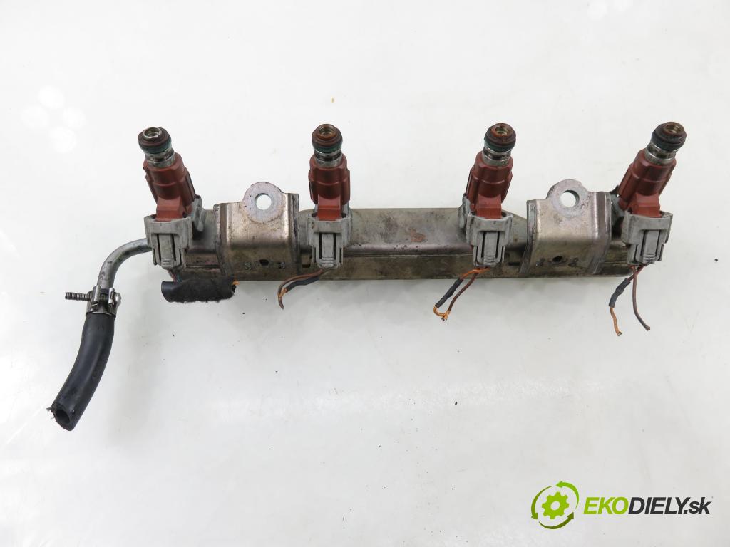 NISSAN MICRA III (K12) HB 2004 65,00 1.3 - CGA3DE 1348,00 Lišta vstrekovacia FBJB101 (Vstrekovacia lišta)