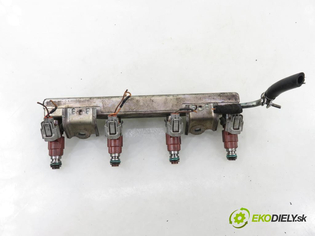 NISSAN MICRA III (K12) HB 2004 65,00 1.3 - CGA3DE 1348,00 Lišta vstrekovacia FBJB101 (Vstrekovacia lišta)