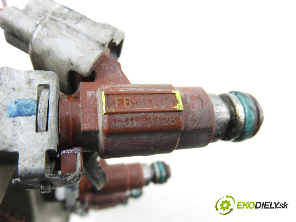 NISSAN MICRA III (K12) HB 2004 65,00 1.3 - CGA3DE 1348,00 Lišta vstrekovacia FBJB101 (Vstrekovacia lišta)
