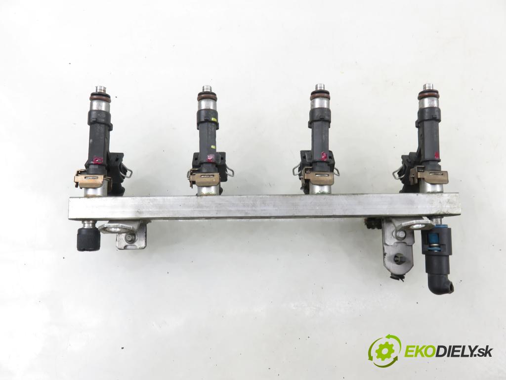 OPEL ASTRA H (A04) HB 2005 66,00 1.4 - Z 14 XEP 1364,00 Lišta vstrekovacia 0280158501 ; 0280151208 (Vstrekovacia lišta)