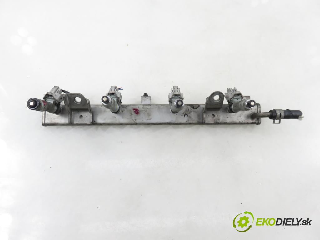 SUZUKI LIANA (ER) HB 2007 79,00 1.6 4WD - M16A 1586,00 Lišta vstrekovacia 2975000540 (Vstrekovacia lišta)