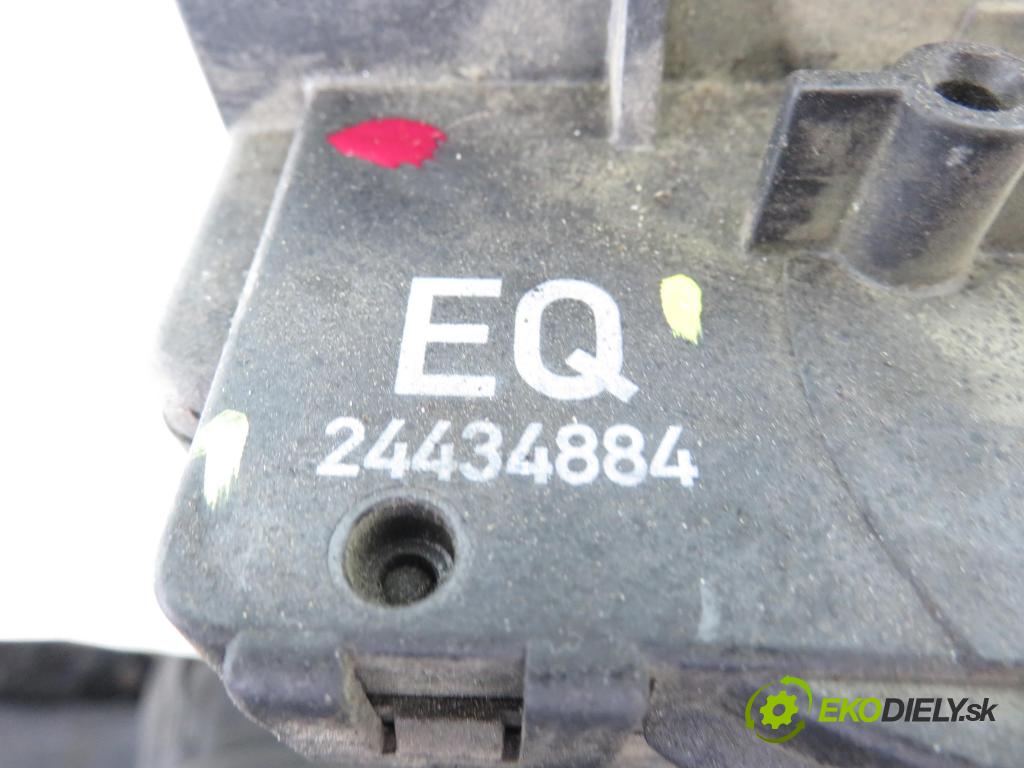 OPEL CORSA C (X01) HB 2001 43,00 1.0 12V 58 - Z 10 XE 973,00 zámok 24434884EQ