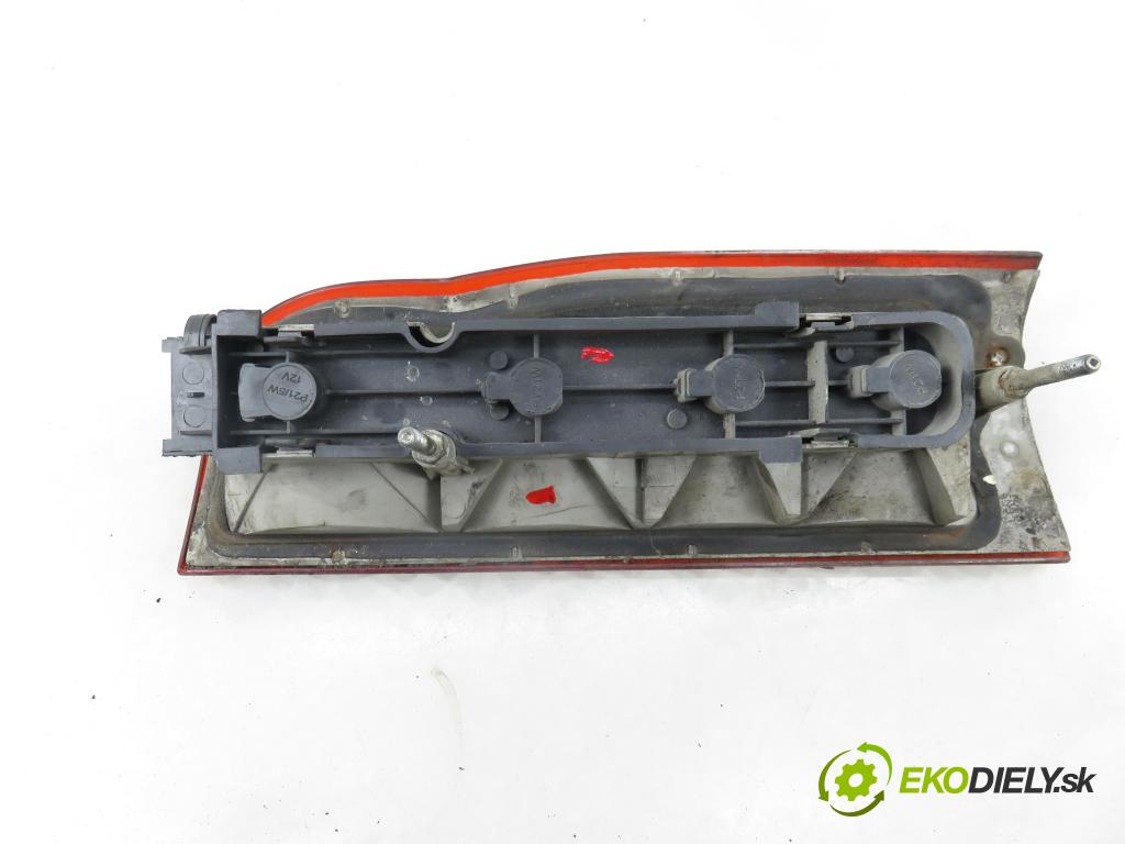 FORD TRANSIT Furgon (FA_ _) FURGON 2008 63,00 2.2 TDCi - P8FA 2198,00 světlo levé zadní