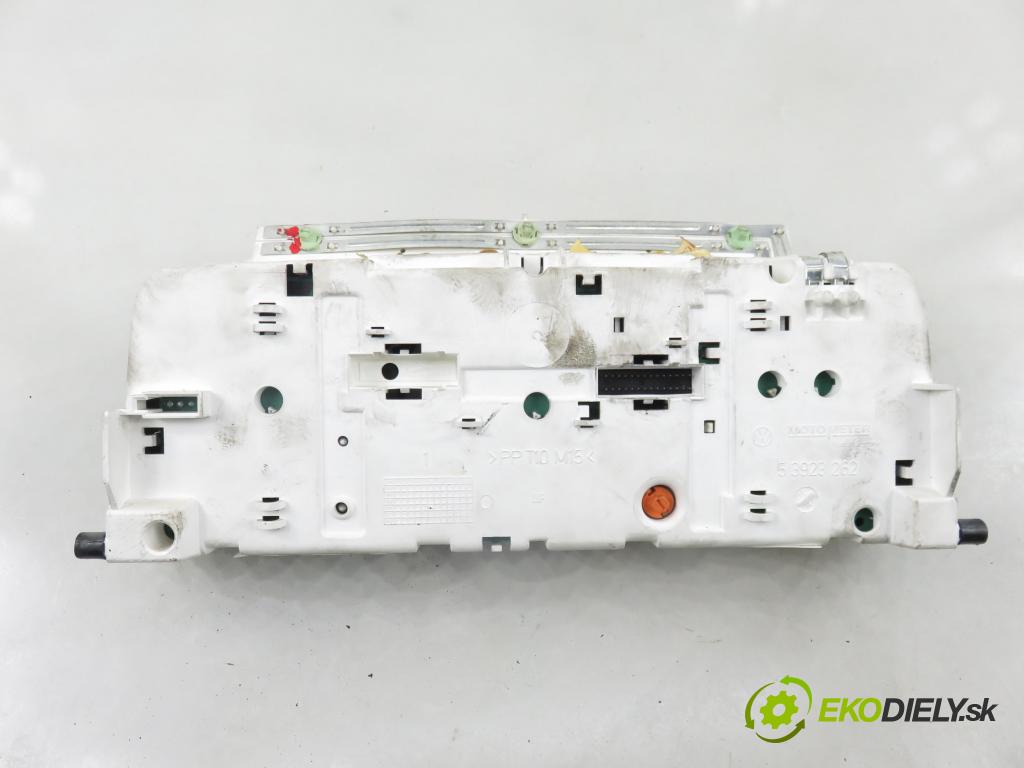 VW PASSAT B3/B4 Variant (3A5, 35I) KOMBI 1996 85,00 2.0 115 - 2E 1984,00 prístrojovka elektrický 0263301209 ; 3A0919860J