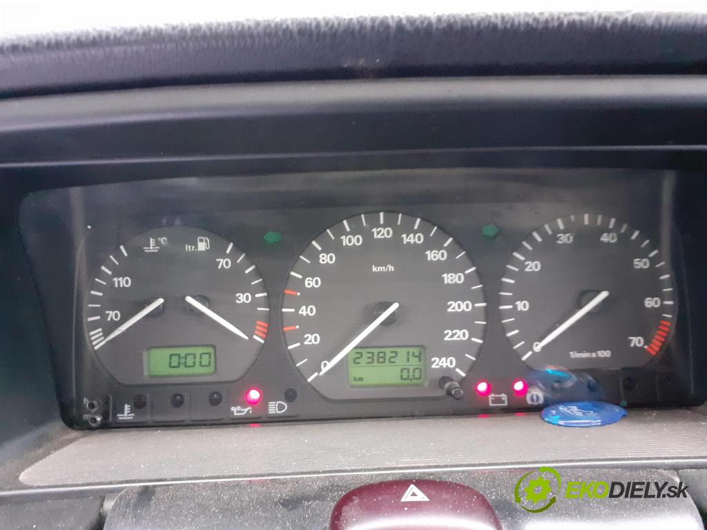 VW PASSAT B3/B4 Variant (3A5, 35I) KOMBI 1996 85,00 2.0 115 - 2E 1984,00 prístrojovka elektrický 0263301209 ; 3A0919860J