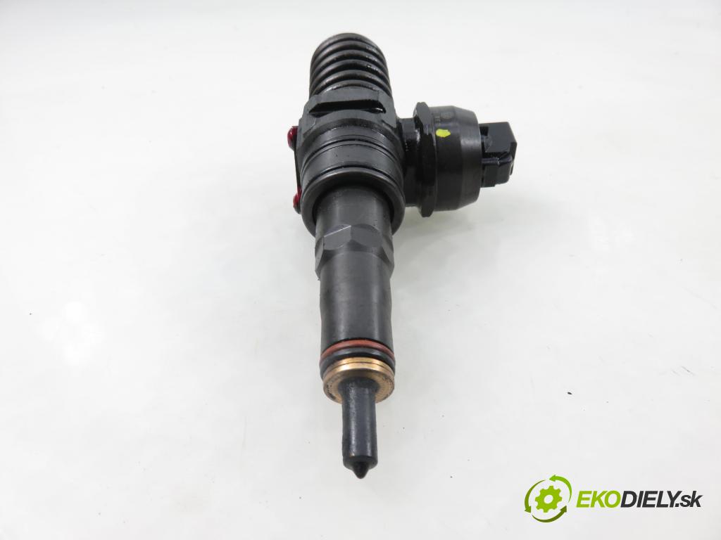 VW POLO (9N_) HB 2008 51,00 1.4 TDI - BNM 1422,00 Vstrekovač 038130073BN ; 0414720313 (Vstrekovač paliva)