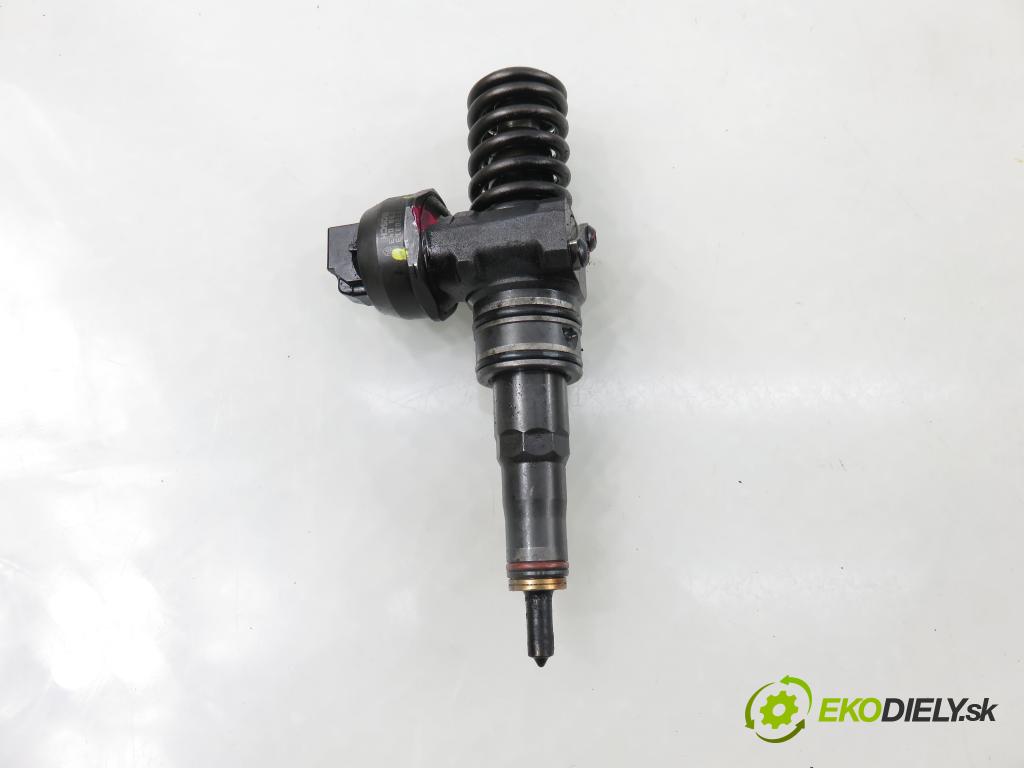 VW POLO (9N_) HB 2008 51,00 1.4 TDI - BNM 1422,00 Vstrekovač 038130073BN ; 0414720313 (Vstrekovač paliva)