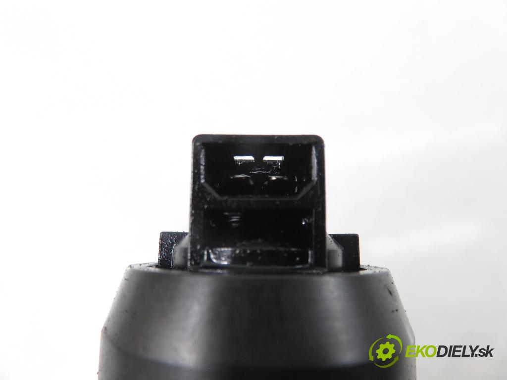 VW POLO (9N_) HB 2008 51,00 1.4 TDI - BNM 1422,00 Vstrekovač 038130073BN ; 0414720313 (Vstrekovač paliva)