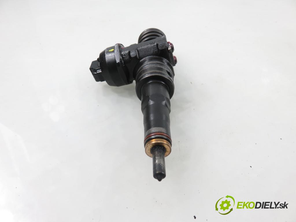VW TRANSPORTER V Skrzynia (7HA, 7HH, 7EA, 7EH) FURGON 2004 77,00 1.9 TDI PD 105 - AXB 1896,00 Vstrekovač 038130073AG ; 0414720215 (Vstrekovač paliva)
