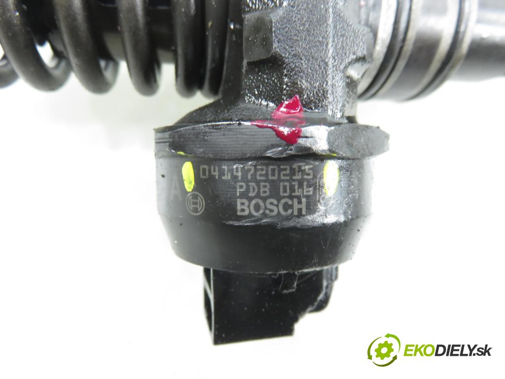 VW TRANSPORTER V Skrzynia (7HA, 7HH, 7EA, 7EH) FURGON 2004 77,00 1.9 TDI PD 105 - AXB 1896,00 Vstrekovač 038130073AG ; 0414720215 (Vstrekovač paliva)