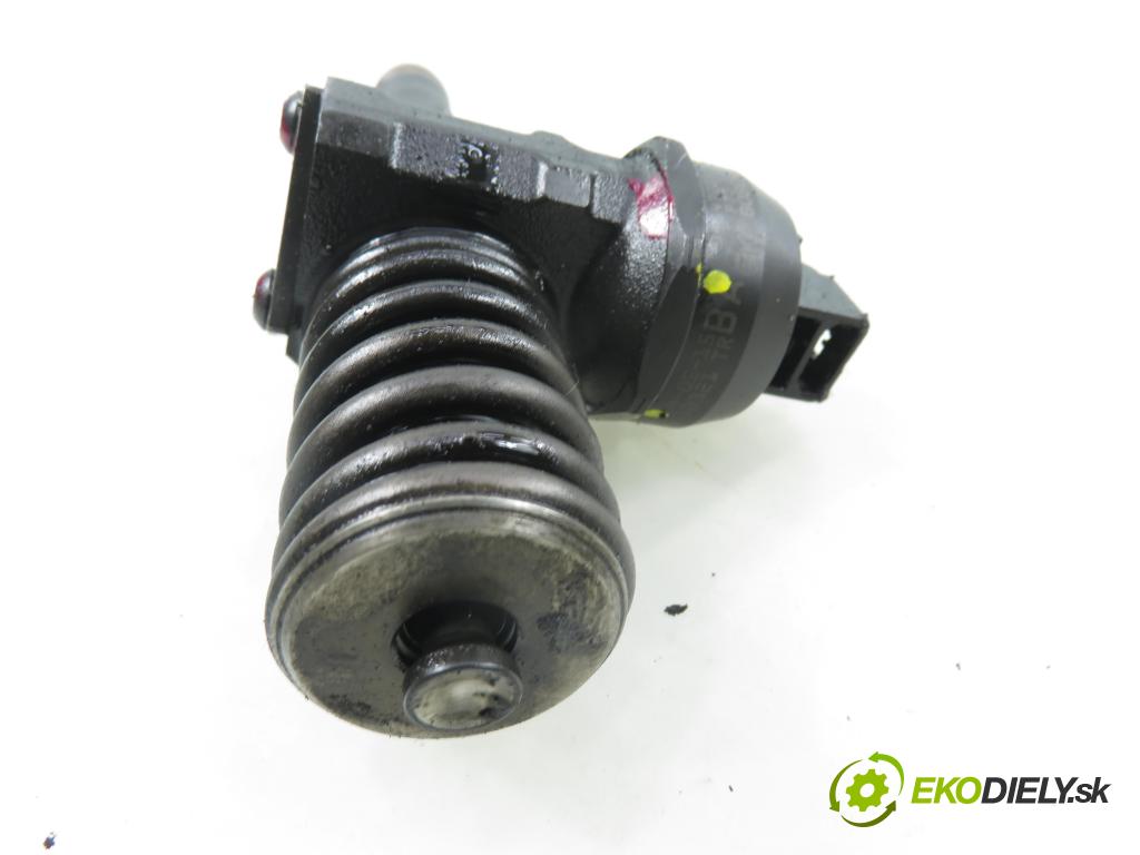 VW TRANSPORTER V Skrzynia (7HA, 7HH, 7EA, 7EH) FURGON 2004 77,00 1.9 TDI PD 105 - AXB 1896,00 Vstrekovač 038130073AG ; 0414720215 (Vstrekovač paliva)