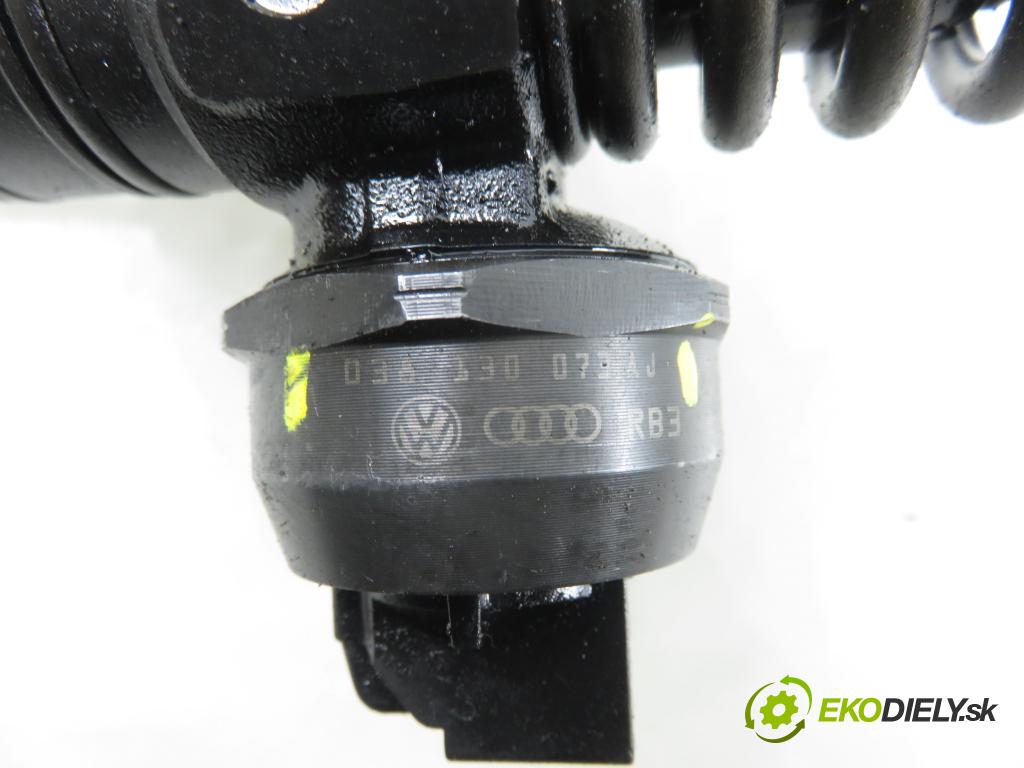 VW GOLF IV (1J1) HB 2002 74,00 1.9 TDI PD 101 - ATD 1896,00 Vstrekovač  038130073AJ ; 0414720037 (Vstrekovač paliva)