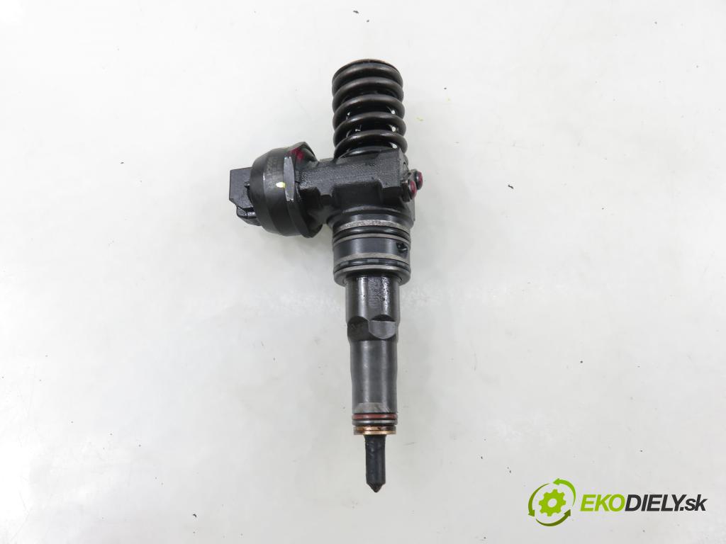 VW GOLF V (1K1) HB 2004 77,00 1.9 TDI PD 105 - BKC 1896,00 Vstrekovač 038130073AG ; 0414720215 (Vstrekovač paliva)