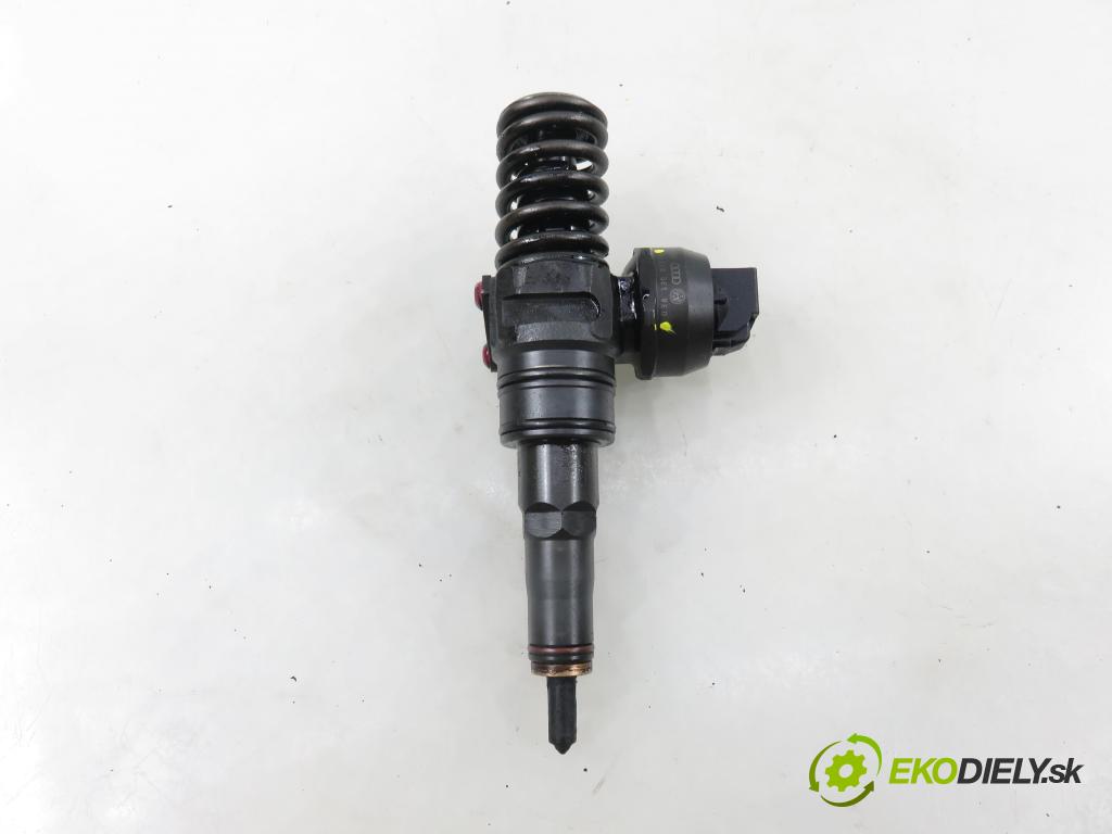 VW GOLF V (1K1) HB 2004 77,00 1.9 TDI PD 105 - BKC 1896,00 Vstrekovač 038130073AG ; 0414720215 (Vstrekovač paliva)