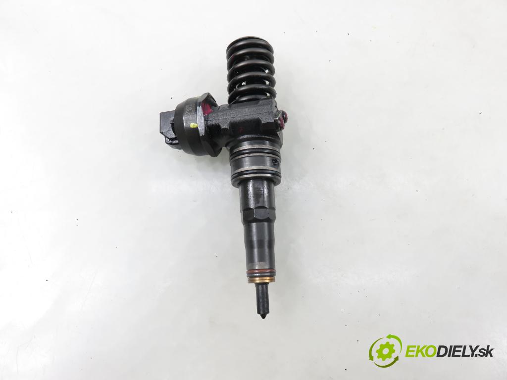 VW POLO (9N_) HB 2008 51,00 1.4 TDI - BNM 1422,00 Vstrekovač 038130073BN ; 0414720313 (Vstrekovač paliva)