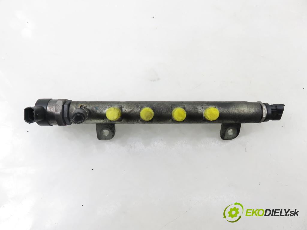 FIAT CROMA (194_) KOMBI 2006 110,00 1.9 D Multijet 150 - 939 A2.000 1910,00 Lišta vstrekovacia 0281002507 ; 55200251 ; 0445214057 (Vstrekovacia lišta)