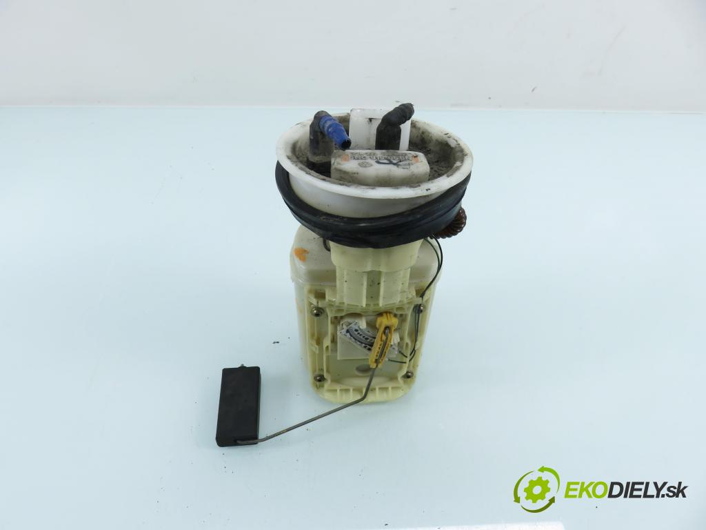 VW POLO (6N2) HB 2001 44,00 1.4 60 - AKK 1390,00 pumpa paliva 6N0919051N