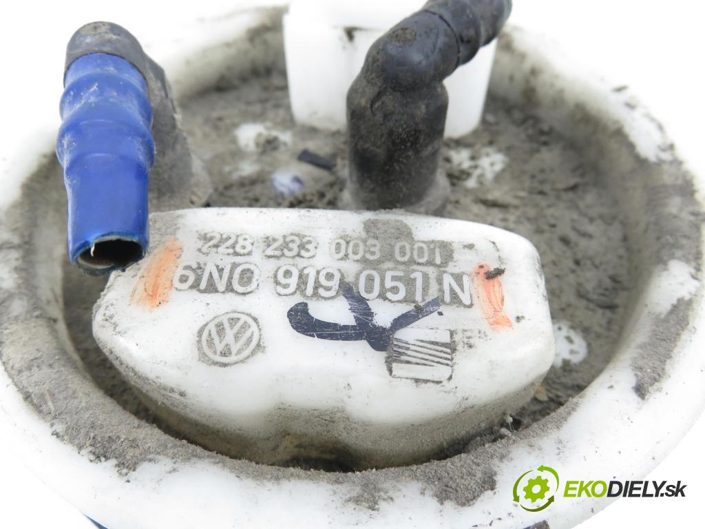 VW POLO (6N2) HB 2001 44,00 1.4 60 - AKK 1390,00 Pumpa paliva 6N0919051N