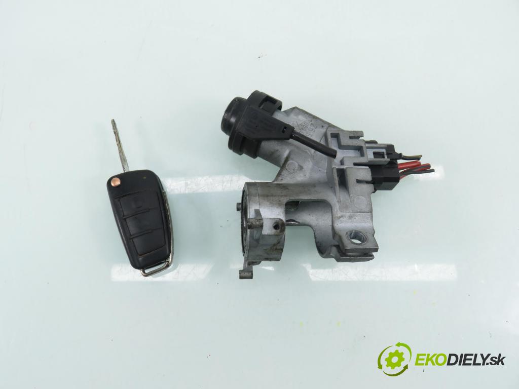 VW PASSAT B3/B4 Variant (3A5, 35I) KOMBI 1996 85,00 2.0 115 - 2E 1984,00 spinačka 357905851 (Spínacia skrinka)