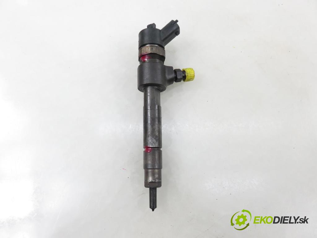 FIAT BRAVO II (198_) HB 2008 88,00 1.9 D Multijet - 192 A8.000 1910,00 vstrekovač 0445110276 (Vstrekovač paliva)