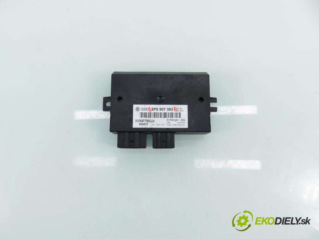 VW GOLF V (1K1) HB (LONG) 2006 103,00 2.0 TDI 16V 4motion - BKD 1968,00 Riadiaca jednotka ťažného oka 8P0907383