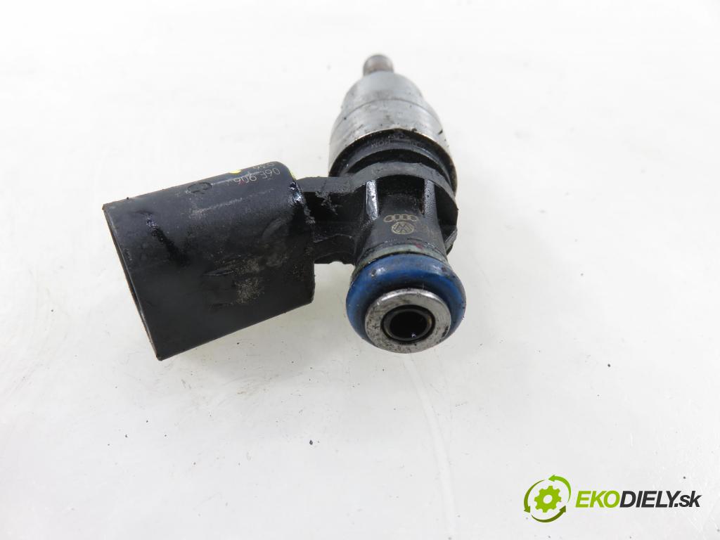 VW PASSAT B6 (3C2) SEDAN 2006 110,00 2.0 FSI - BVY 1984,00 vstrekovač 06F906036 (Vstrekovač paliva)