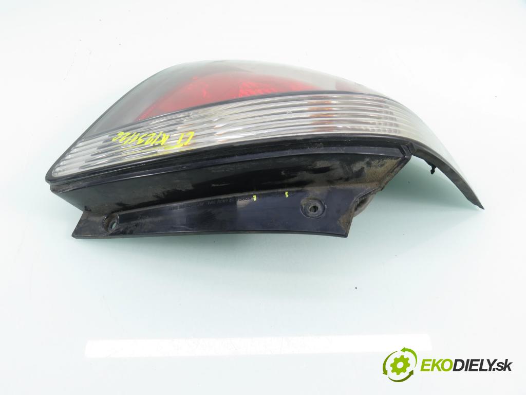 KIA RIO II (JB) HB 2006 71,00 1.4 16V - G4EE 1399,00 Svetlo ľavé zadné 924011G2
