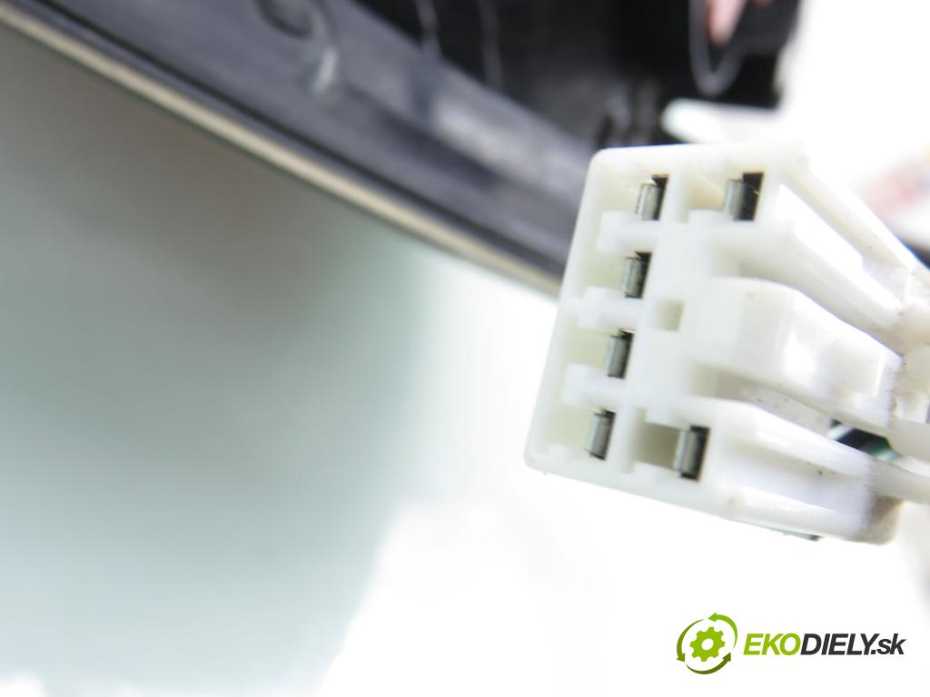 KIA RIO II (JB) HB 2006 71,00 1.4 16V - G4EE 1399,00 Svetlo ľavé zadné 924011G2