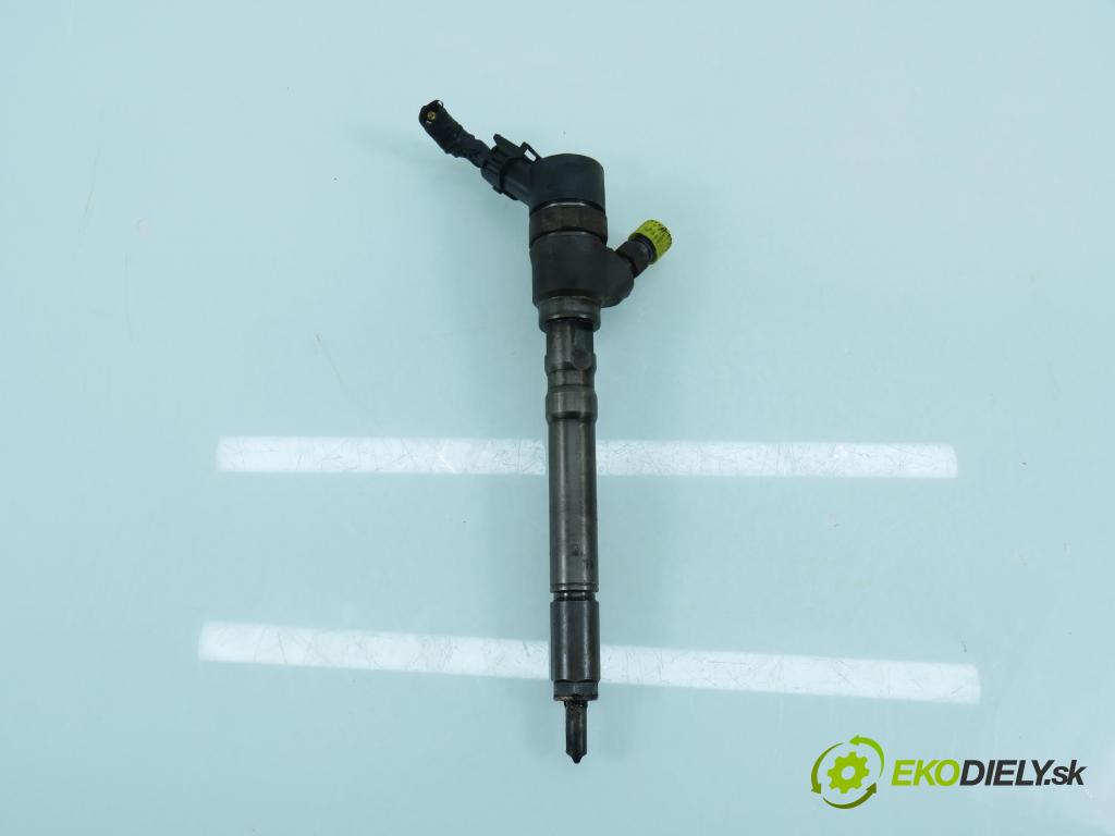 HYUNDAI TUCSON (JM) SUV 2006 83,00 2.0 CRDi 4WD 113 - D4EA 1991,00 vstrekovač 3380027900 ; 0445110126 (Vstrekovač paliva)