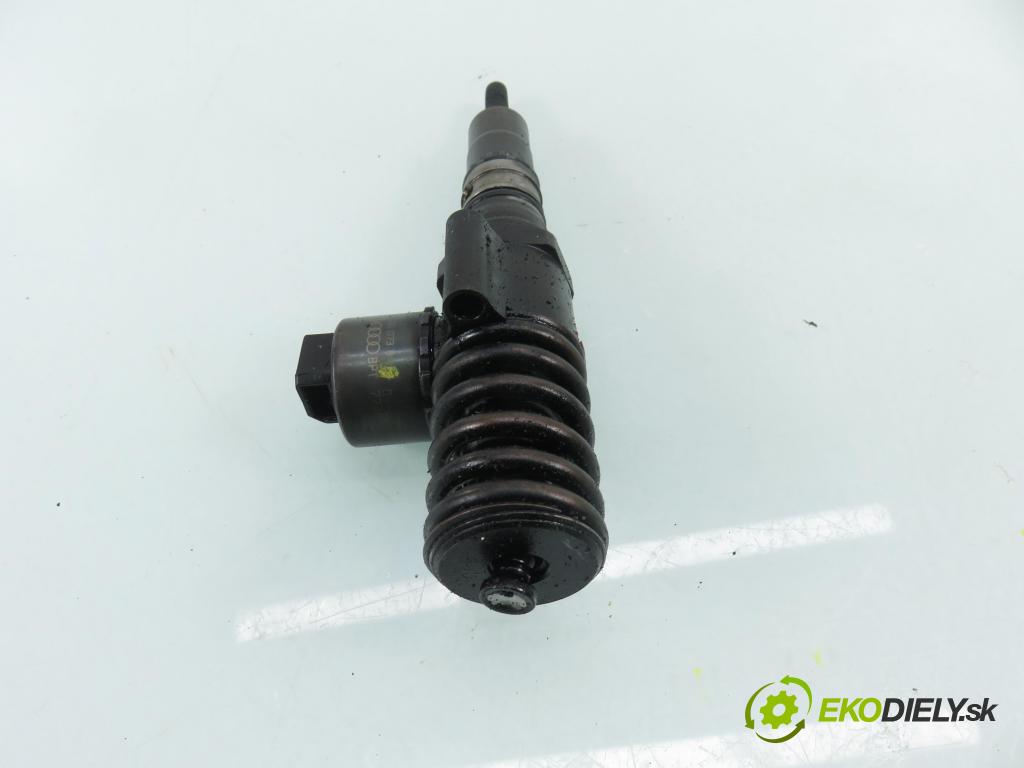 VW TOURAN (1T1, 1T2) MINIVAN 2004 100,00 2.0 TDI PD 16V 136 - AZV 1968,00 Vstrekovač 03G130073B ; 0414720403 (Vstrekovač paliva)