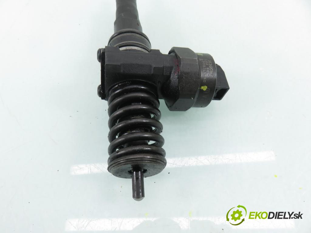 VW SHARAN (7M8, 7M9, 7M6) VAN 2002 85,00 1.9 TDI PD 115 - AUY 1896,00 vstříkovač 038130073AC ; 0414720029 (Vstřikovač paliva)