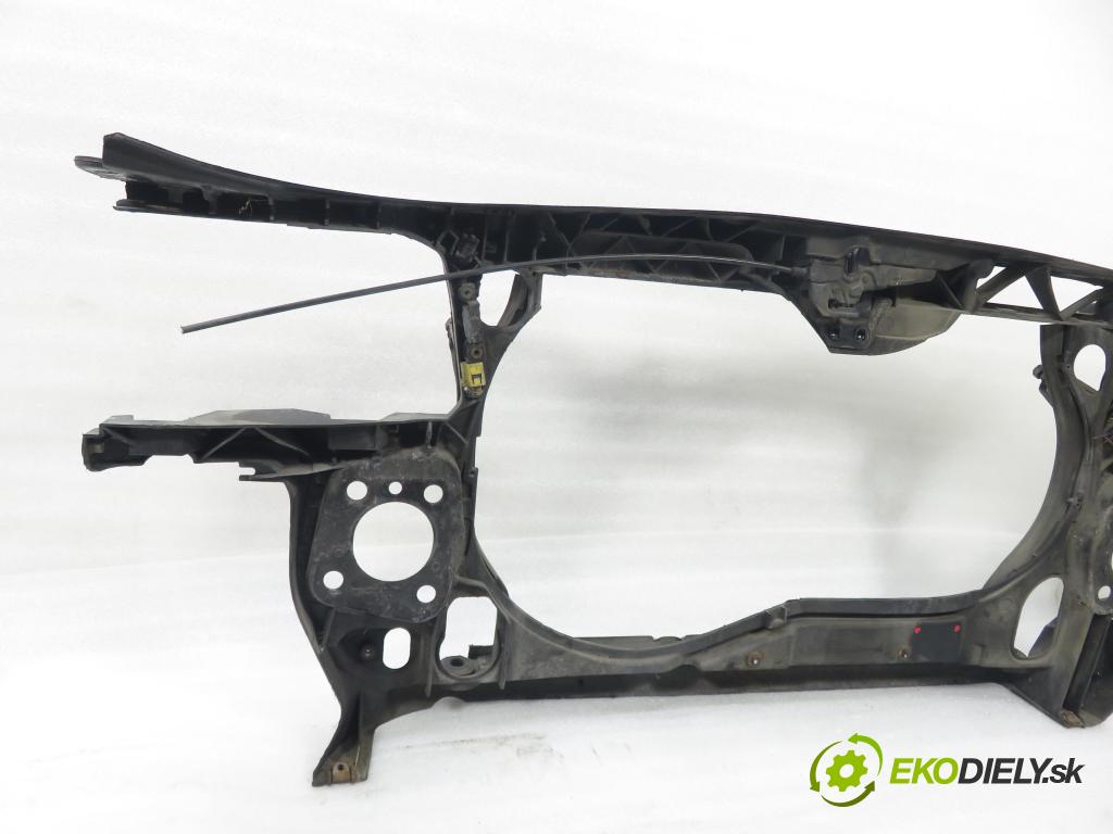 AUDI A4 Avant (8E5, B6) KOMBI 2002 96,00 1.9 TDI - AWX 1896,00 Držiak predný 8E0805594