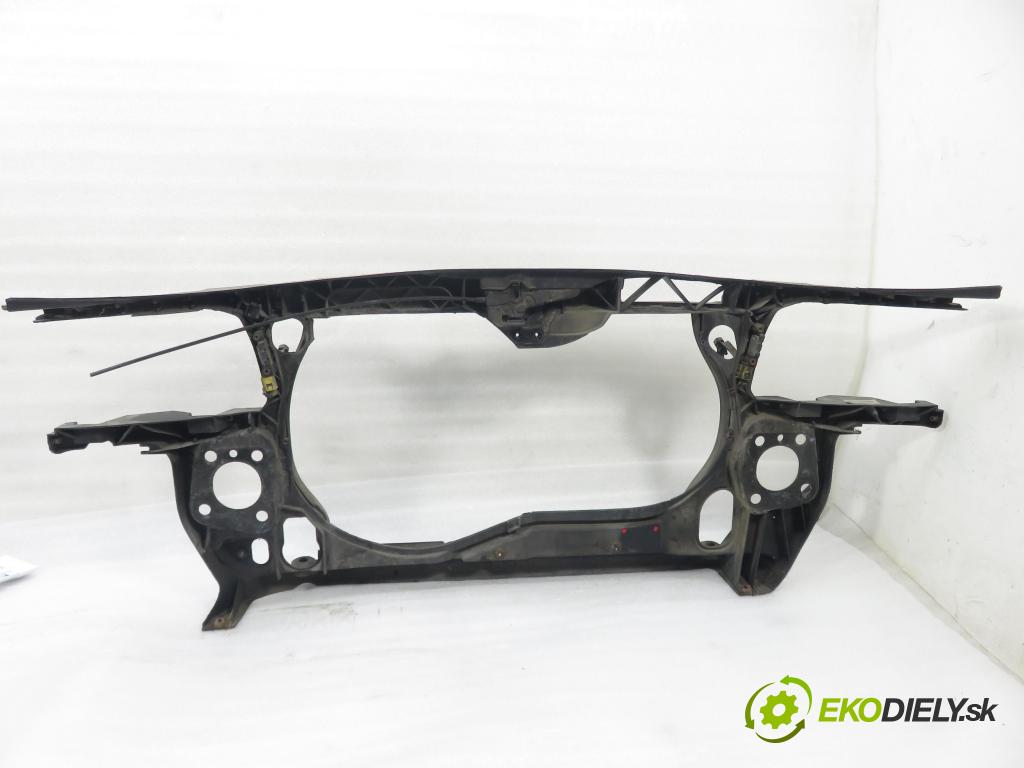 AUDI A4 Avant (8E5, B6) KOMBI 2002 96,00 1.9 TDI - AWX 1896,00 Držiak predný 8E0805594