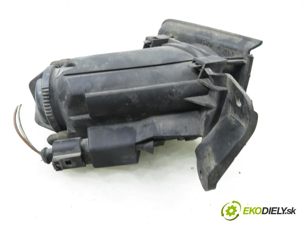 AUDI A6 Avant (4B5, C5) KOMBI 2001 220,00 4.2 quattro - ASG 4172,00 Hmlové svetlo, hmlovka L 4B3941699