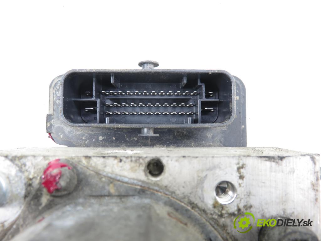 TOYOTA AURIS TOURING SPORTS (_E18_) KOMBI 2014 91,00 2.0 D-4D 124 (ADE186_) - 1AD-FTV 1998,00 Pumpa ABS 4454002391 ; 0265956014 ; 2265106455 (Pumpa ABS)