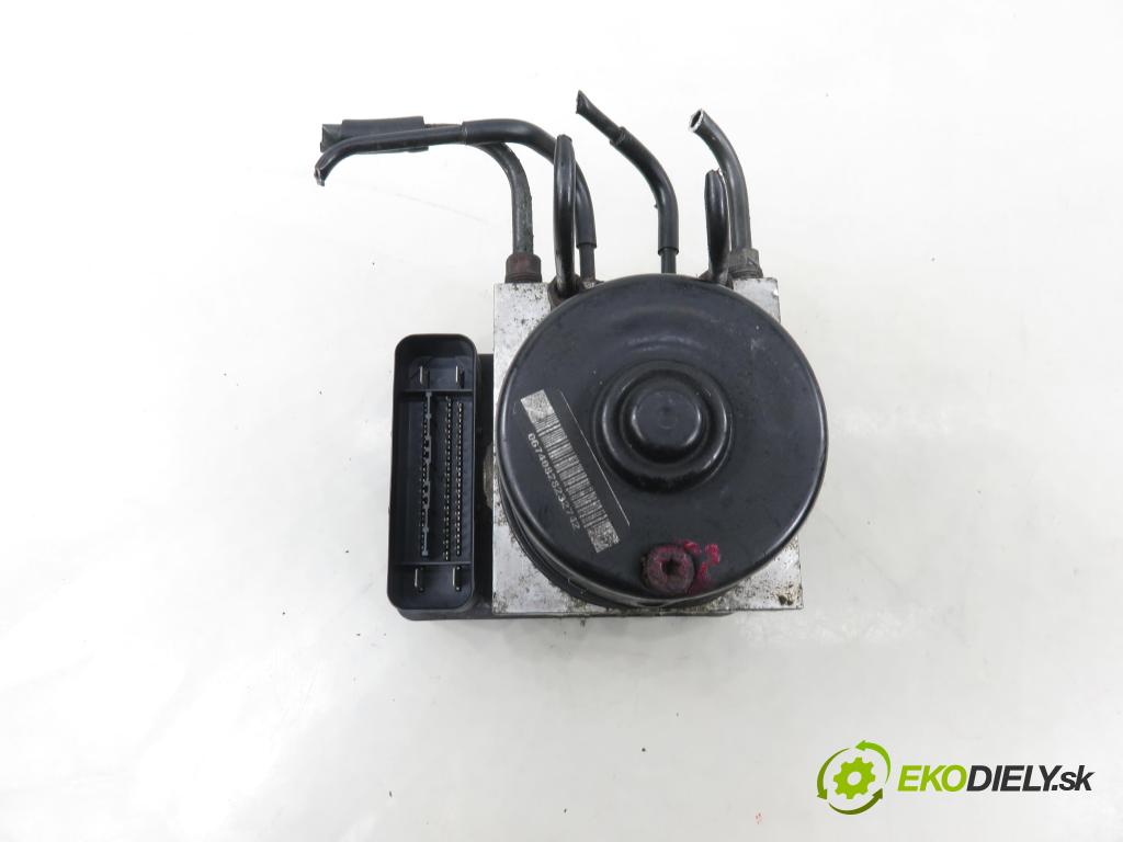 MAZDA 3 (BK) HB 2004 80,00 1.6 DI Turbo 109 - Y601 (PSA) 1560,00 pumpa ABS 10096001153 ; 10020601724 (Pumpa ABS)
