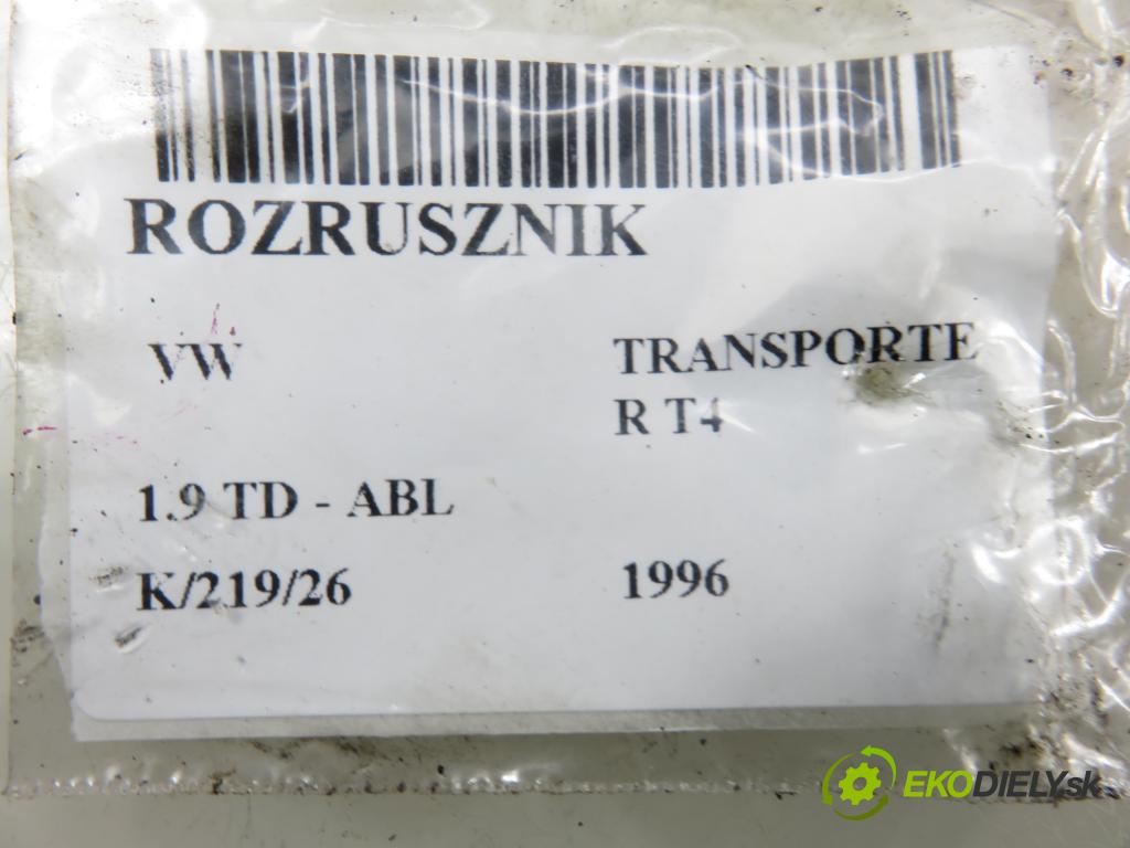 VW TRANSPORTER IV Skrzynia (70XA) FURGON 1996 50,00 1.9 TD 68 - ABL 1896,00 Štartér 02B911023D ; 0001120001 ; 0001120002 (Štartér)