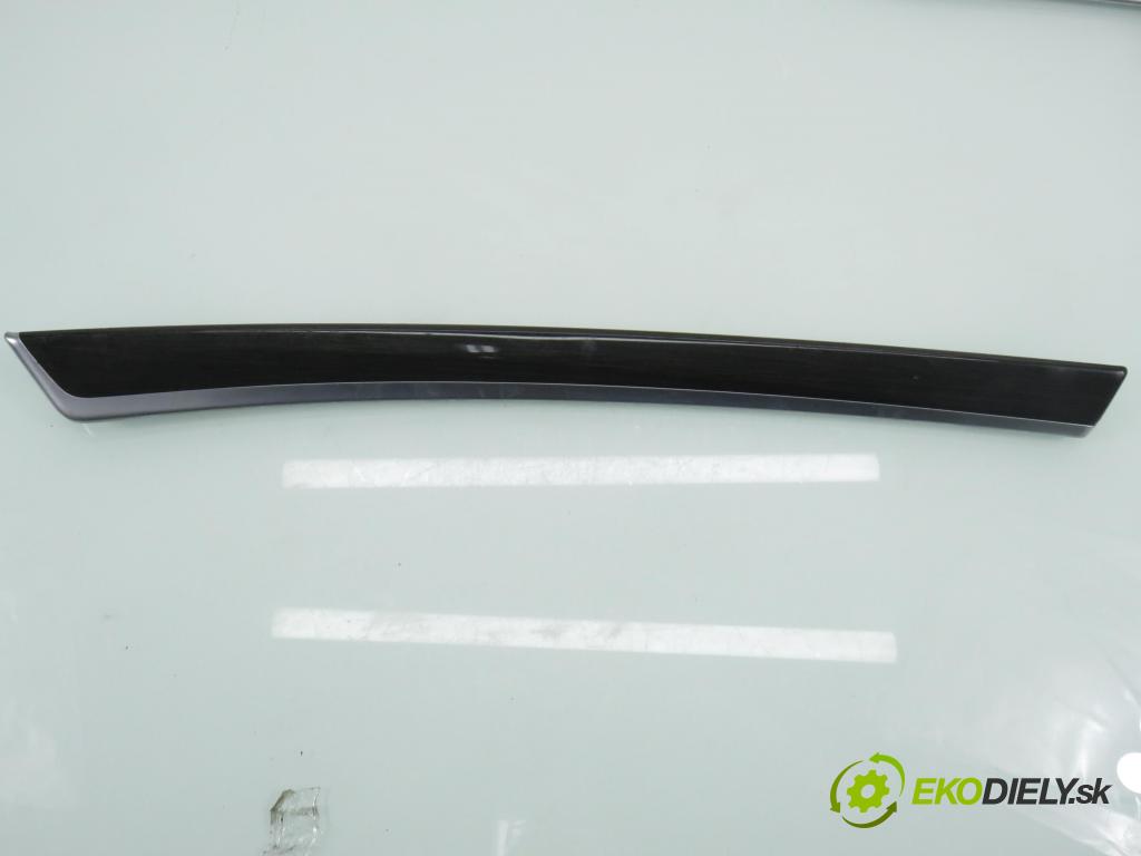 BMW 5 Touring (F11) KOMBI 2012 135,00 520 d 184 - N47 D20 C 1995,00 lišta desky palubní 9206377