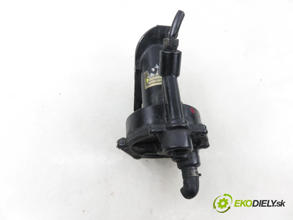 FORD FOCUS (DAW, DBW) HB 2001 85,00 1.8 TDCi - F9DA 1753,00 pumpa vakuová 93BB2A451AC