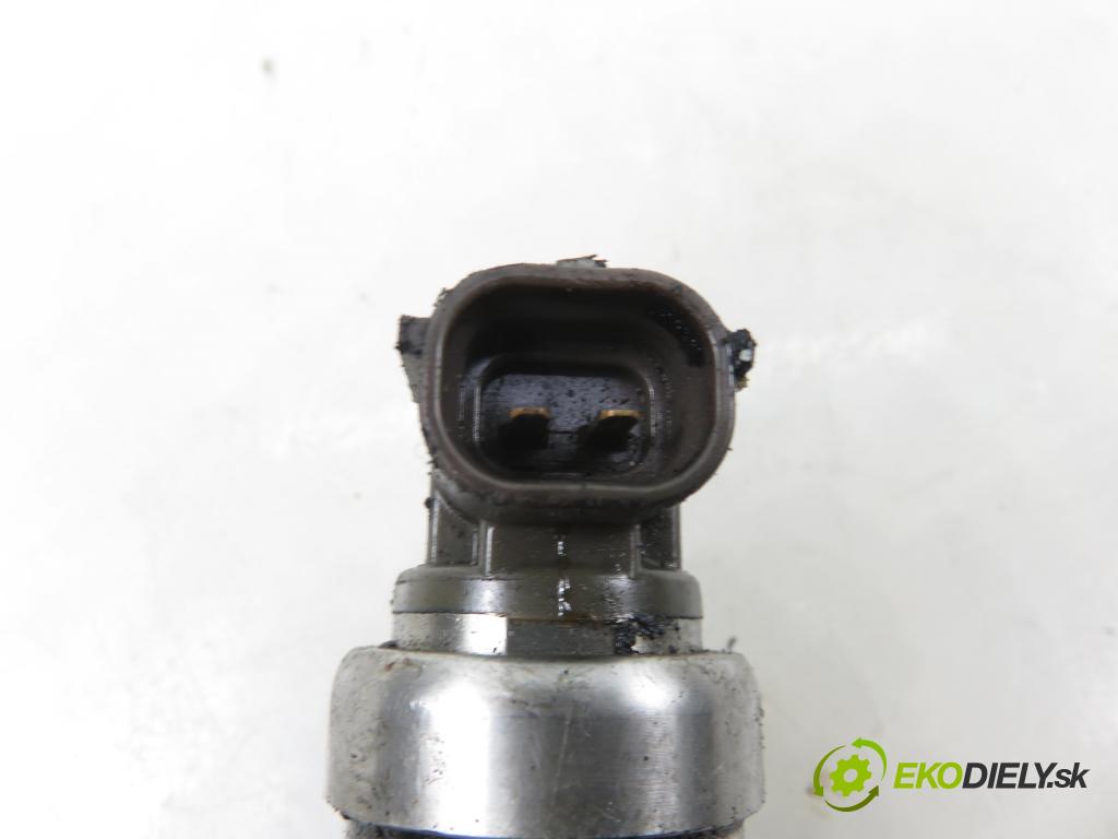 FORD TRANSIT Furgon (FA_ _) FURGON 2012 92,00 2.2 TDCi - CYFB 2198,00 vstrekovač 6C1Q9K546BC (Vstrekovač paliva)