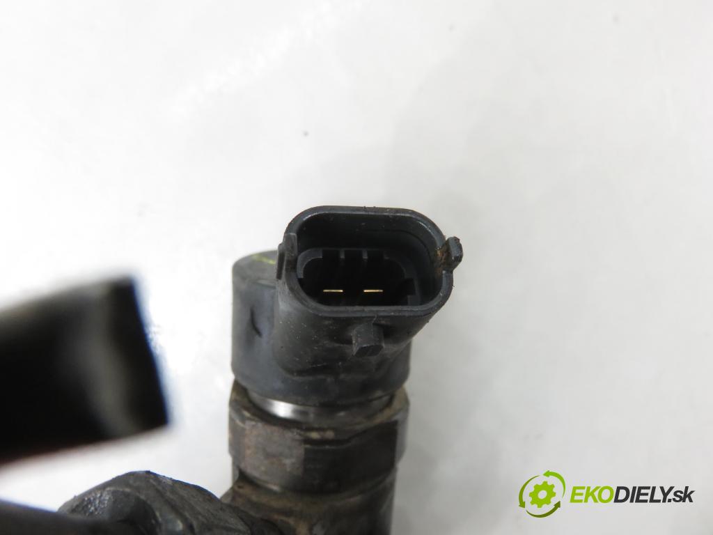 MAZDA 3 (BK) HB 2004 80,00 1.6 DI Turbo 109 - Y601 (PSA) 1560,00 vstrekovač 0445110188 (Vstrekovač paliva)