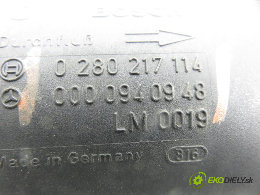 MERCEDES-BENZ VITO Autobus (638) BUS 2001 60,00 108 CDI 2.2 (638.194) - OM 611A (60 KW CDI) 2151,00 váha vzduchu vzduchu 0280217114 ; 0000940948