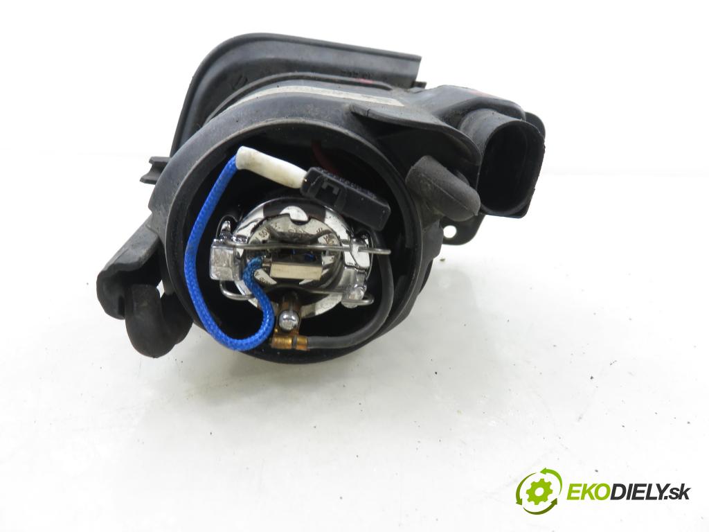 AUDI A6 Avant (4B5, C5) KOMBI 2001 220,00 4.2 quattro - ASG 4172,00 Hmlové svetlo, hmlovka P 4B3941700