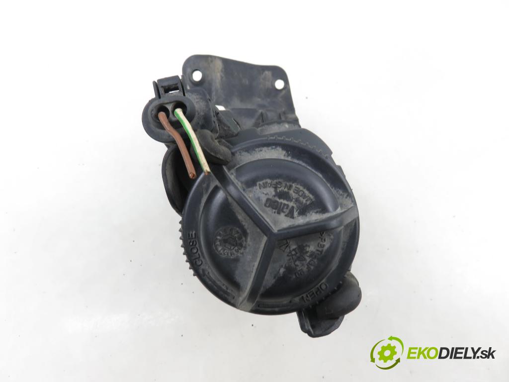 AUDI A6 Avant (4B5, C5) KOMBI 2001 220,00 4.2 quattro - ASG 4172,00 Hmlové svetlo, hmlovka P 4B3941700