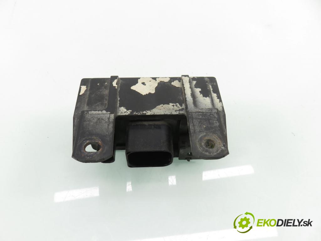 MERCEDES-BENZ VITO Autobus (638) BUS 2001 60,00 108 CDI 2.2 (638.194) - OM 611A (60 KW CDI) 2151,00 RELÉ: SWIEC: