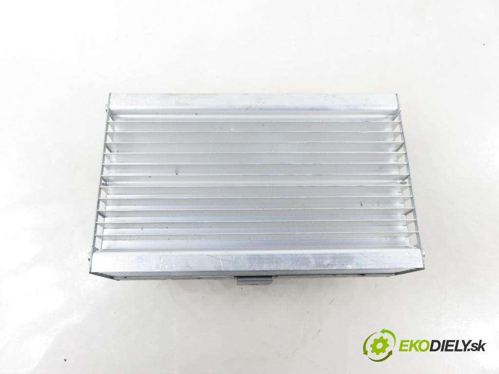 BMW 5 Touring (F11) KOMBI 2012 135,00 520 d 184 - N47 D20 C 1995,00 Zosilňovač 9266356 (Zosilňovač)