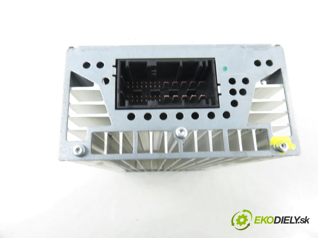 BMW 5 Touring (F11) KOMBI 2012 135,00 520 d 184 - N47 D20 C 1995,00 Zosilňovač 9266356 (Zosilňovač)