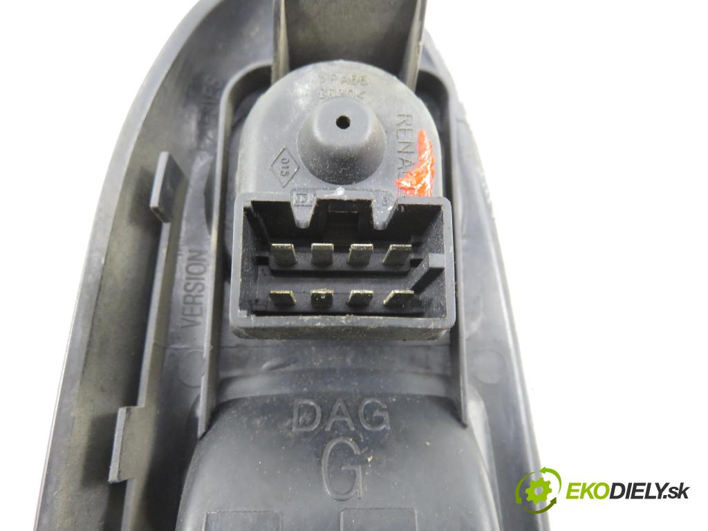 RENAULT CLIO II (BB_, CB_) HB 2003 72,00 1.4 16V (B/CB0P) - K4J 710 1390,00 Panel ovládania okien 8200084003