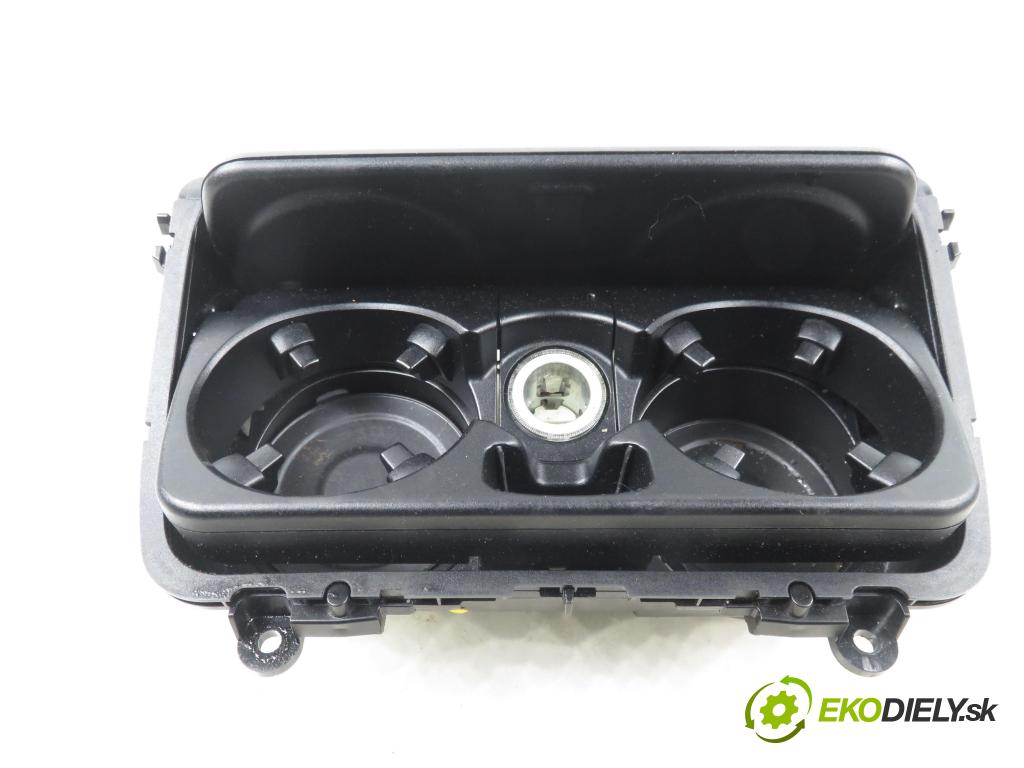 BMW 5 Touring (F11) KOMBI 2012 135,00 520 d 184 - N47 D20 C 1995,00 Držiak na nápoje 9241714 (Držiak (úchyt) na nápoje)